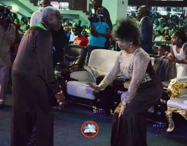 Photos: "Go Down Low"; Oritsejafor Dances Gloriously With Wife During Church Service